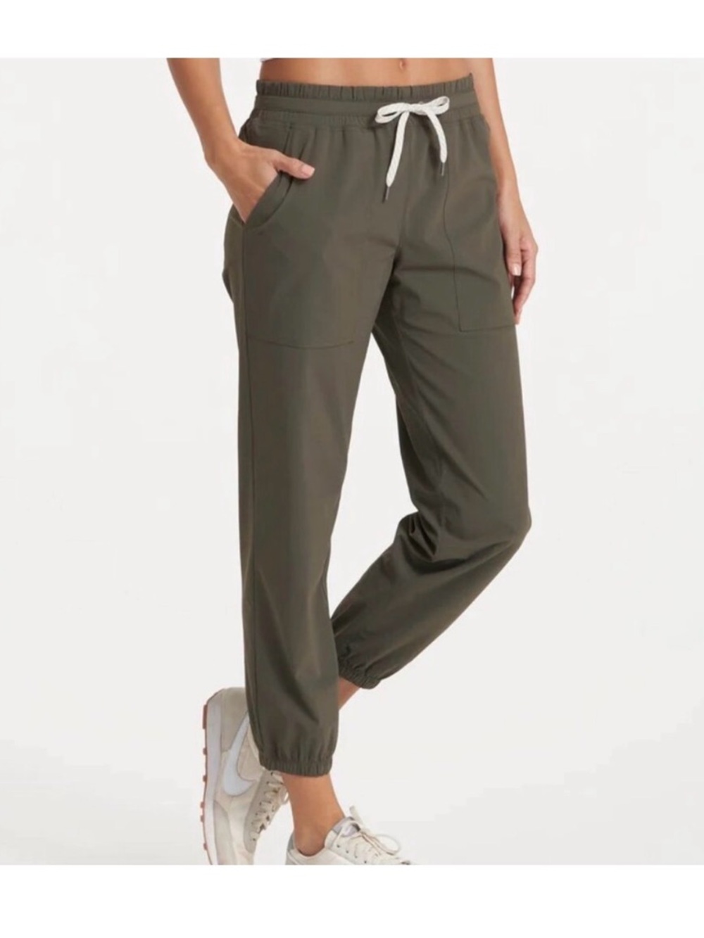 Vuori Women's Miles Jogger Size Large Oregano Green Like New